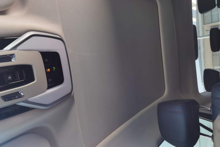 Used Hongqi H5 2024 2.0T Automatic Smart Connect Flagship Edition