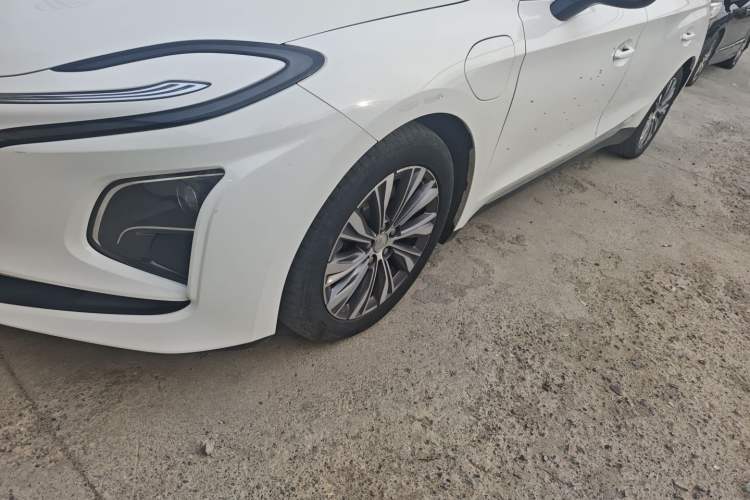Used Hongqi E-QM5 2022 431 km Charge & Enjoy Edition
