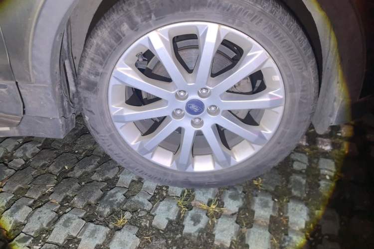 Used Ford Kuga 2015 1.5L GTDi Two-Wheel Drive Fashion Edition
