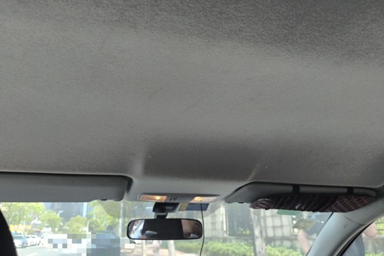 Used Mitsubishi ASX 2013 2.0L CVT Two-Wheel Drive Elite Edition Headliner