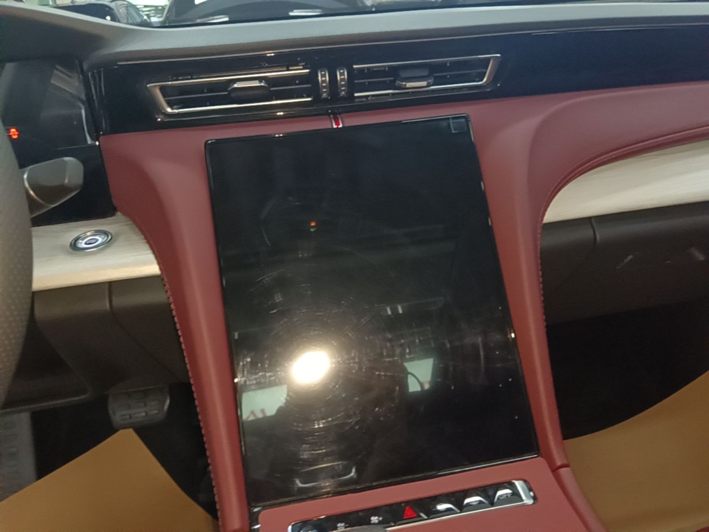 Hongqi H5 2025 1.5T DCT Qiyun 500 000th Unit Commemorative Edition — снимка 15