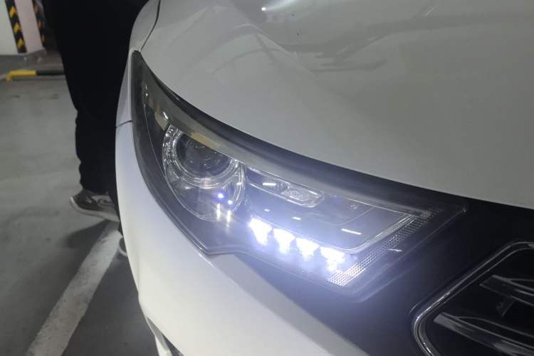 Used Bestune B30 2016 1.6L manual Comfort trim level
