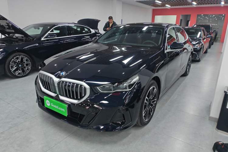 Used BMW 5 Series 2026 Facelift Model 530Li Leading Edition M Sport Package