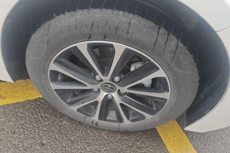 Used Toyota Levin 2024 Smart Electric Hybrid Dual-Engine 1.8L Luxury Edition