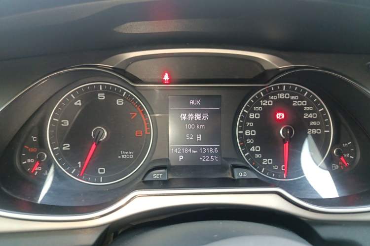 Used Audi A4L 2013 30 TFSI Automatic Comfort Model Instrument Cluster