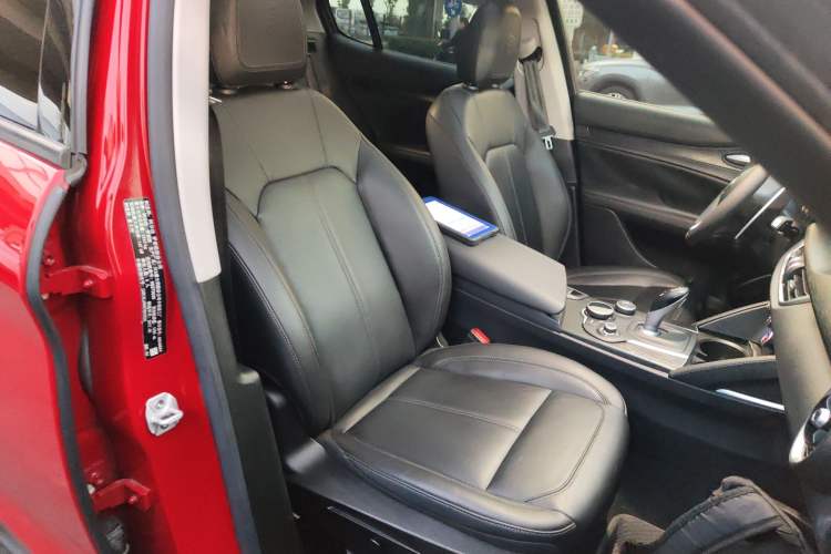 Used Alfa Romeo Stelvio 2017 2.0T 200HP Elite Edition
