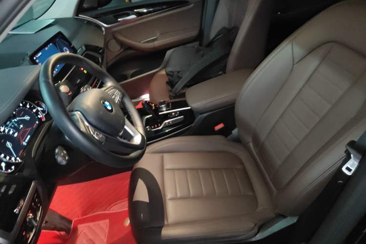 Used BMW X3 2018 xDrive25i Luxury Package China V Left Front Seat