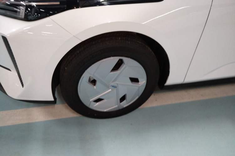 Used CHANGAN OSHAN 520 2025 Standard Edition