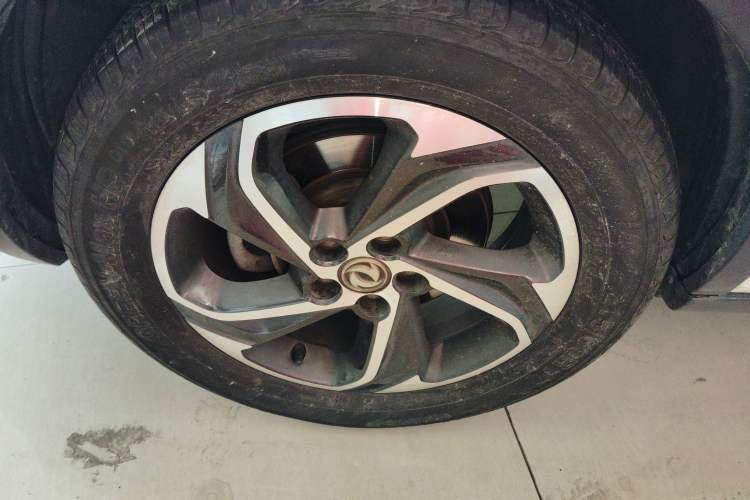 Used Dongfeng Aeolus AX5 2017 1.4T Manual Qushang Model Left Front Wheel Hub