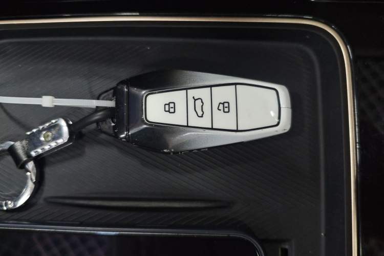 Used iCAR 03 2024 501km Two-Wheel Drive Long-Range Yuechao Edition