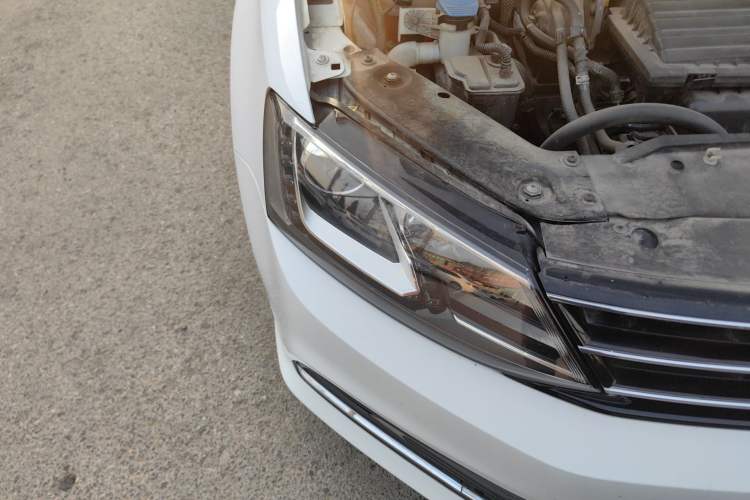 Used Volkswagen Sagitar 2015 230TSI Automatic Comfort Version