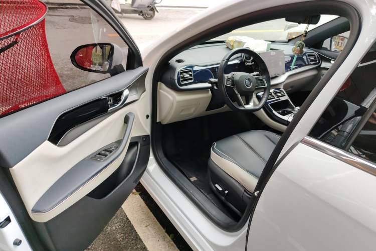 Used BYD Qin PLUS 2021 DM-i 55KM Flagship Model Driver Seat