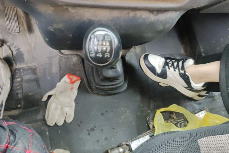 Used Ford Classic Transit 2016 2.8T Diesel Short-Wheelbase 6-Seater Mid-Roof Multifunction Vehicle JX493ZLQ4