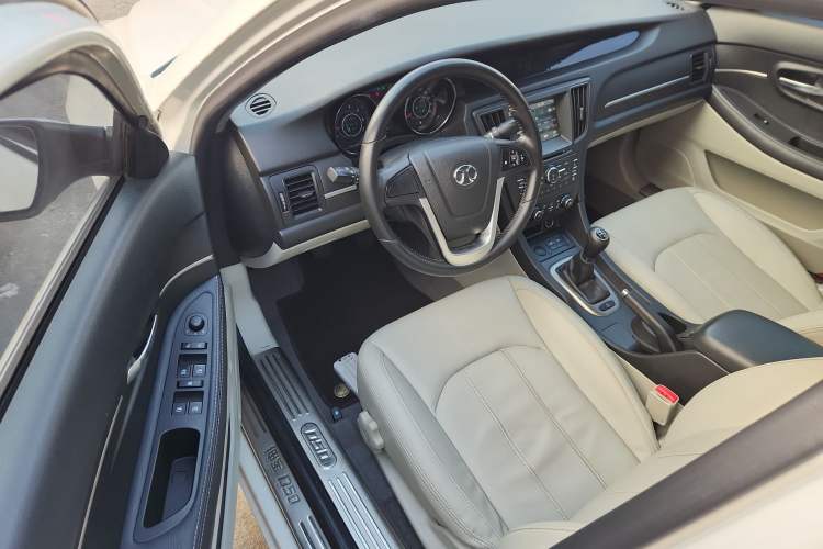 Used BAIC Senova D50 2014 1.5L manual comfort version