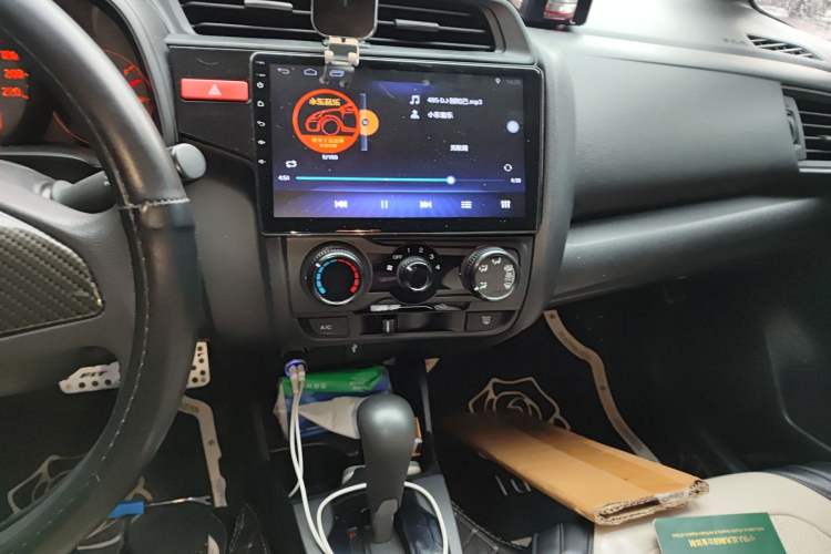 Used Honda Fit 2014 1.5L LX CVT Comfort Model Audio And AC Panel