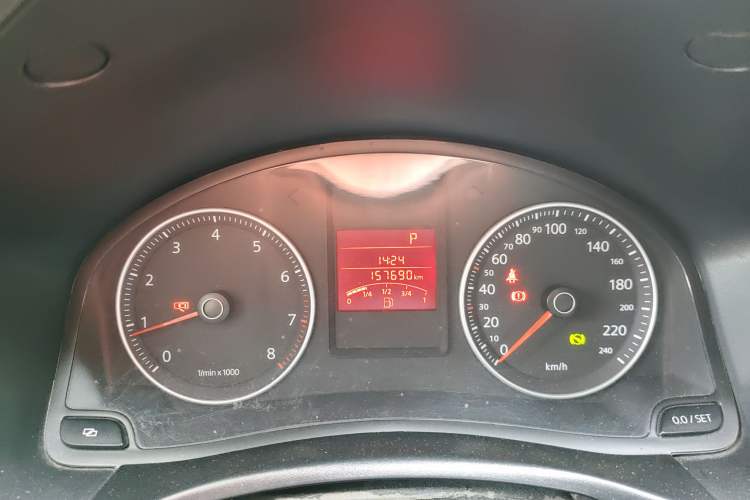 Used Volkswagen Bora 2012 1.6L Automatic Fashion Edition Instrument Cluster