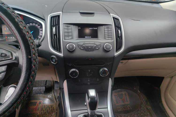 Used Ford Edge 2016 EcoBoost 245 Two-Wheel-Drive Titanium 5-Seater