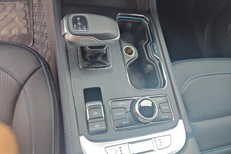 Used BAIC Off-Road BJ40 2023 2.0D Automatic Four-Wheel Drive Blade Hero Edition Adventurer Type
