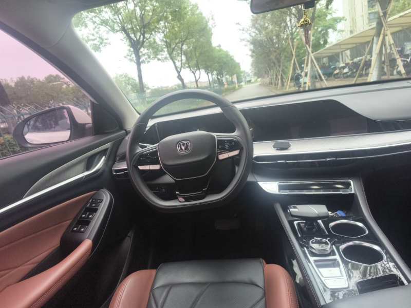 Used CHANGAN Eado 2022 PLUS Blue Whale NE 1.4T GDI DCT Prestige Edition — 6