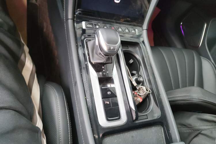 Used Hongqi H5 2024 1.5T DCT Smart Connect Flagship Edition
