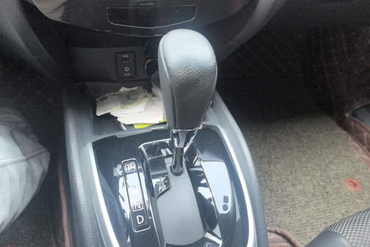 Used Nissan Qashqai 2016 2.0L CVT Luxury Edition
