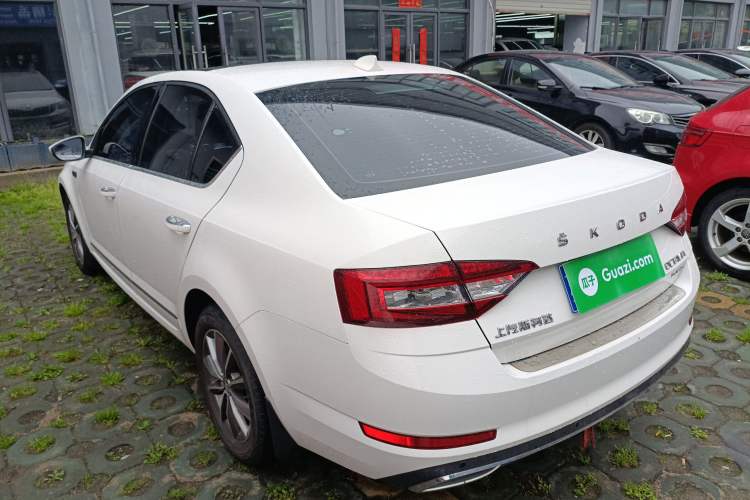 Used Skoda Octavia 2020 TSI230 DSG SmartDrive Luxury Edition Rear Left 45 Deg