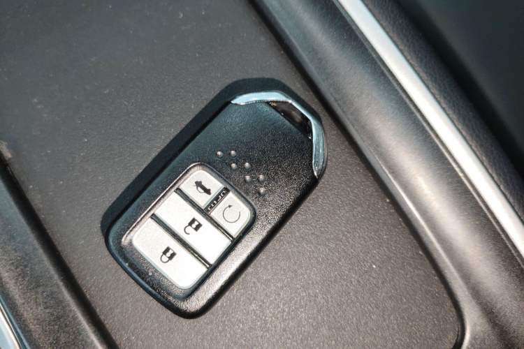 Used Honda Inspire 2019 260TURBO Elegant Edition China VI Emission Standard Vehicle Key