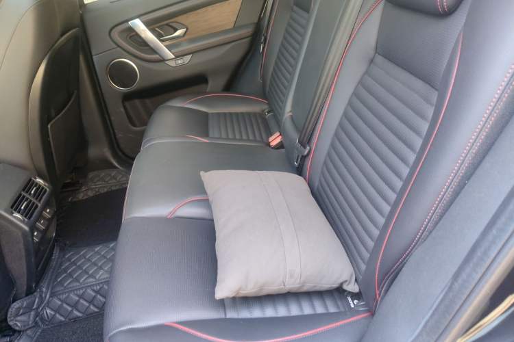 Used Land Rover Discovery Sport New Energy 2021 P300e Performance Tech Edition
