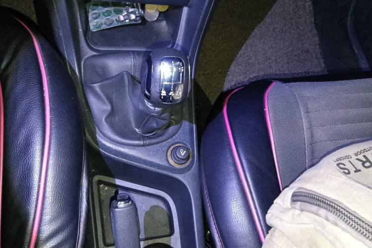 Used Peugeot 308 2014 Enjoy Edition Classic 1.6L Manual YouShang Model Gear Lever