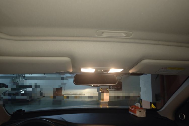 Used Mitsubishi Outlander 2018 2.0L Two-Wheel Drive Glory Edition 5 Seats