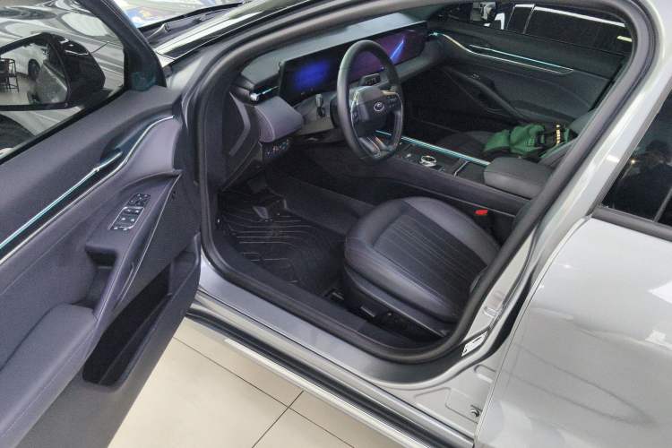 Used Ford Mondeo 2025 2.0T EcoBoost Ultimate Edition
