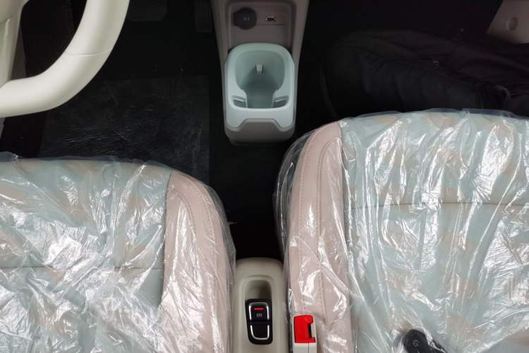 Used Leapmotor T03 2025 310 Comfort Edition Gear Lever