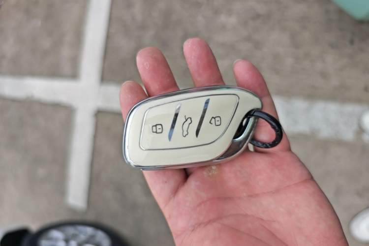 Used Roewe Clever 2022 311km QiQi BoBo Edition
