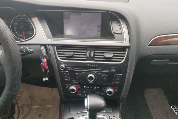 Used Audi A4L 2015 35 TFSI Automatic Comfort Model
