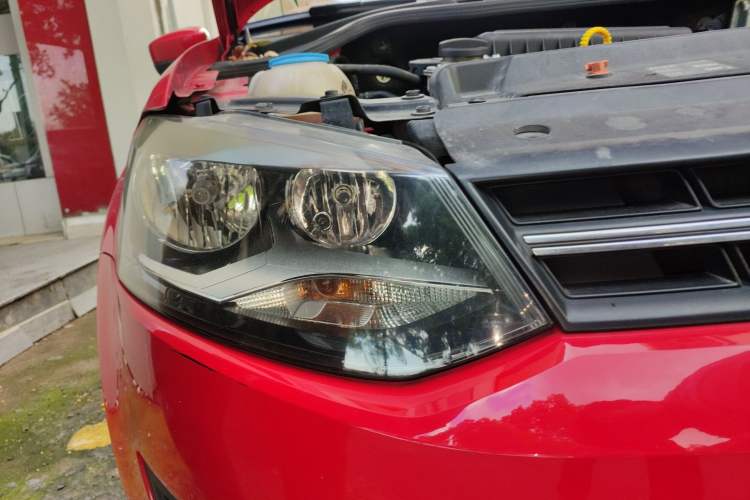 Used Volkswagen Polo 2013 1.6L Automatic Luxury Edition
