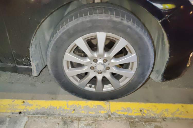 Used Mercedes-Benz R-Class 2011 R 350 L 4MATIC
