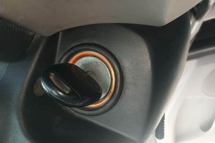 Used Mitsubishi Pajero Sport 2013 3.0L Automatic 4x4 Executive Edition
