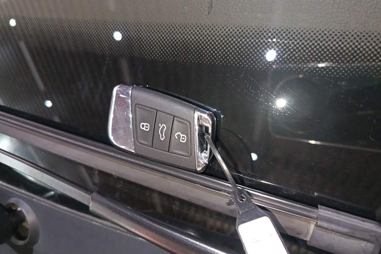 Used Volkswagen Viloran 2020 330TSI Business Edition Vehicle Key