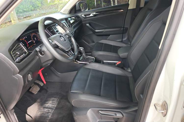 Used Volkswagen T-ROC 2020 280TSI DSG Two-Wheel Drive Comfort Version