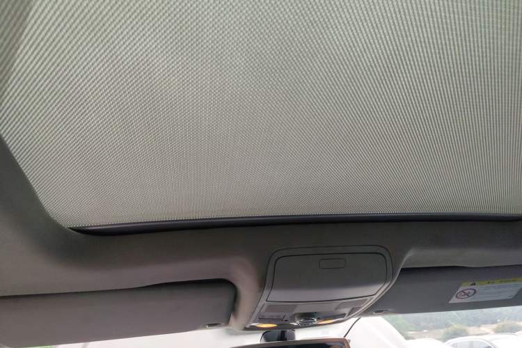 Used Volkswagen Tiguan 2015 1.8TSI Automatic All-Wheel-Drive Luxury Model Headliner