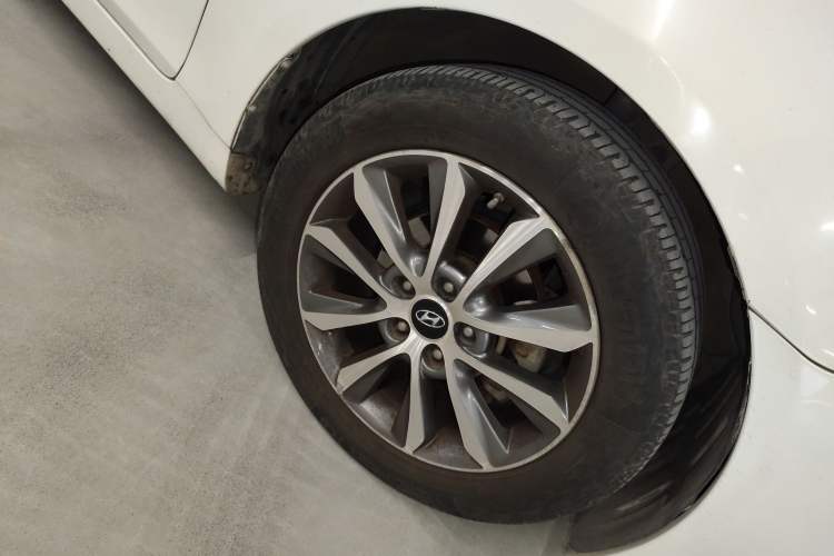 Used Hyundai Sonata 2013 2.0L Automatic Luxury Edition
