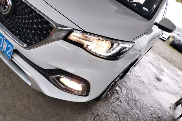 Used MG HS 2019 20T Manual Two-Wheel Drive Luxury Edition China VI Standard