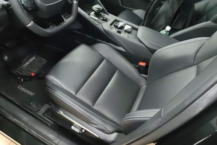 Used Lynk & Co 06 2020 1.5T JinPro model
