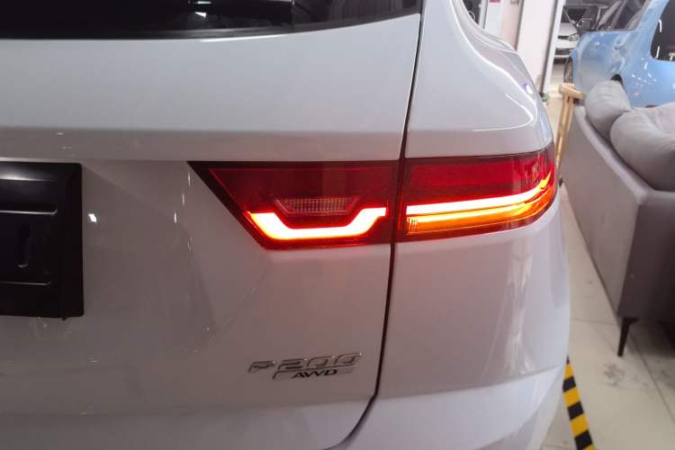 Used Jaguar E-PACE 2018 P200 S China VI Right Rear Taillight