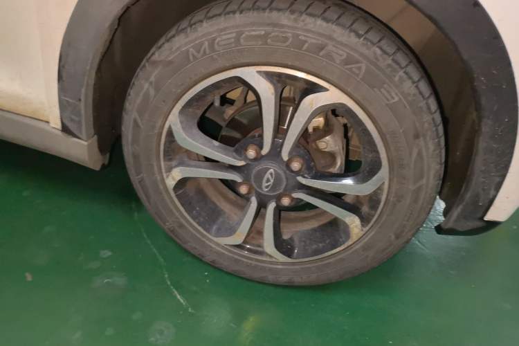 Used Chery QQ Little Ant 2021 150 000 Yuan Ant Fan Edition Ant Trend Version Lithium Iron Phosphate Right Front Wheel Hub