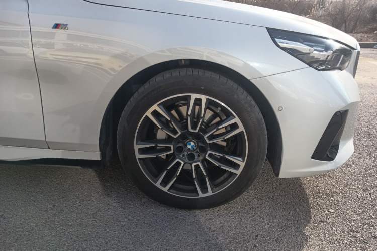 Used BMW 5 Series 2024 530Li Leading Model M Sport Package
