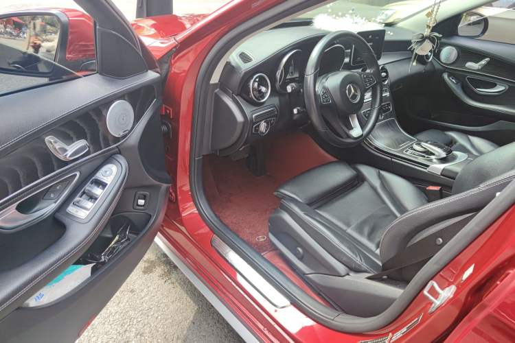 Used Mercedes-Benz C-Class 2018 C 180 L Fashion Edition Sport Version