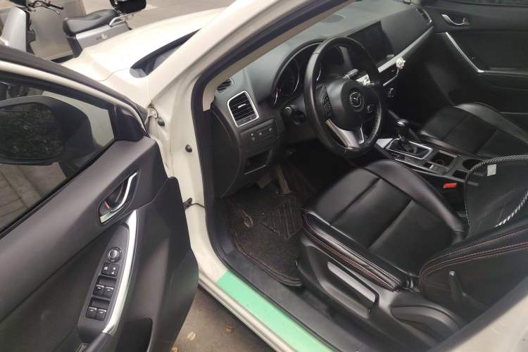 Used Mazda CX-5 2015 2.0L Automatic Two-Wheel Drive Urban Version