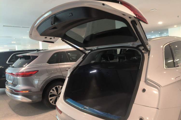 Used Audi Q5L 2022 Updated 40T Luxury Dynamic Edition