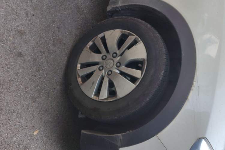 Used Suzuki S-Cross 2014 1.6L CVT Two-Wheel Drive Elite Version Right Front Wheel Hub